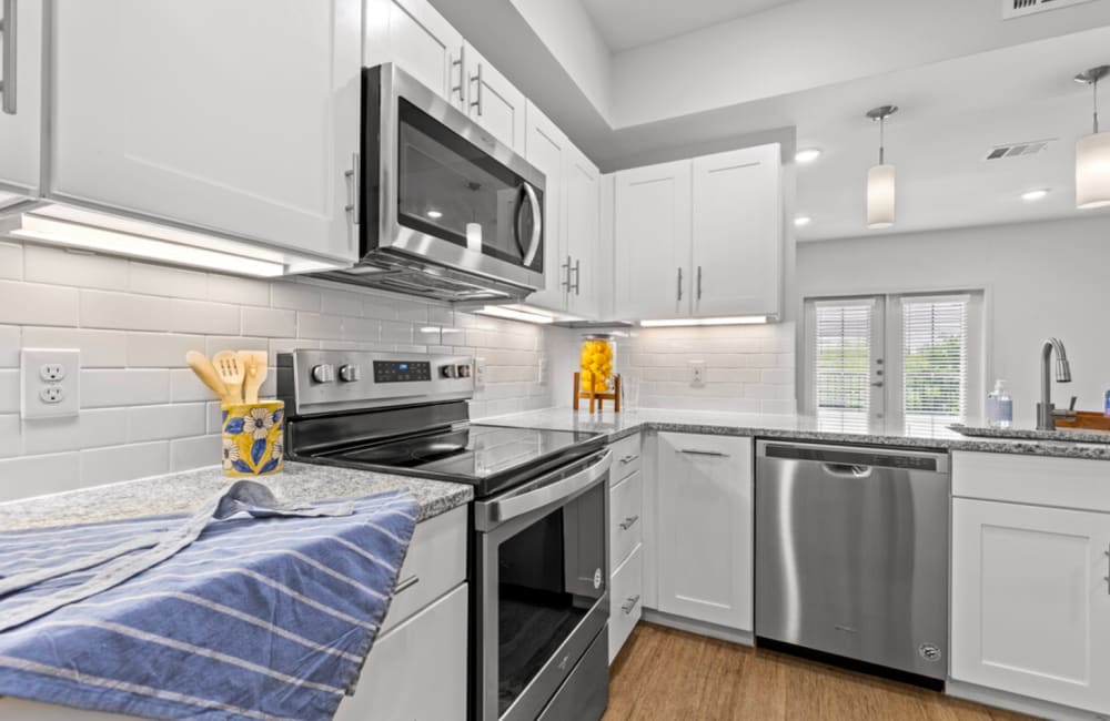 Beautiful, spacious kitchens at Mariposa at Westchester in Grand Prairie, Texas