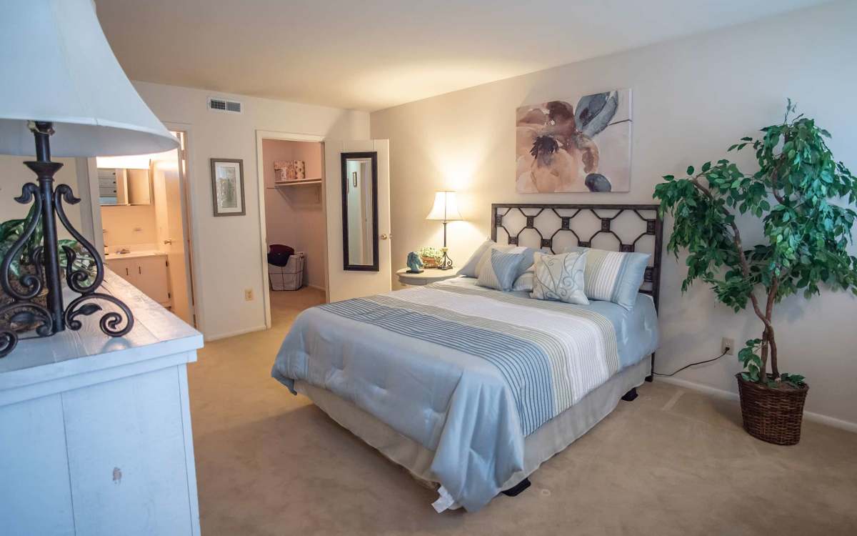 Model bedroom at Hunt Club Apartments in Cockeysville, Maryland