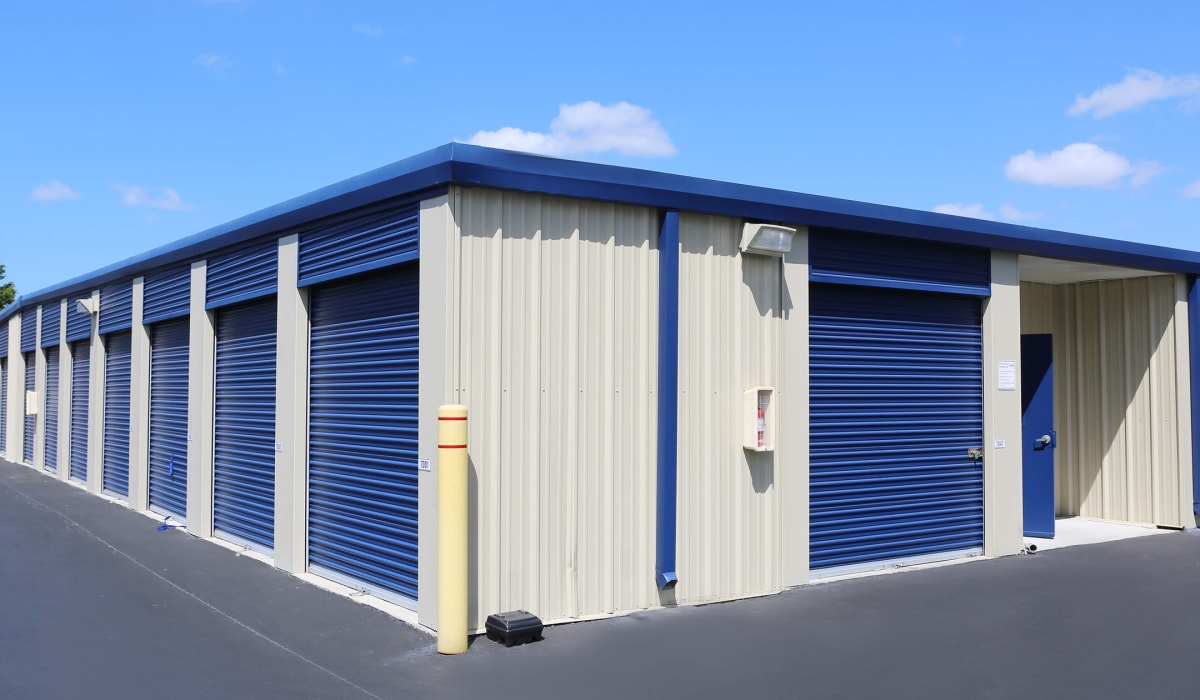 Exterior units at Midgard Self Storage in Brevard, NC
