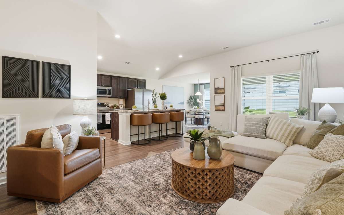 Living room at Hartford in Statesboro, Georgia 