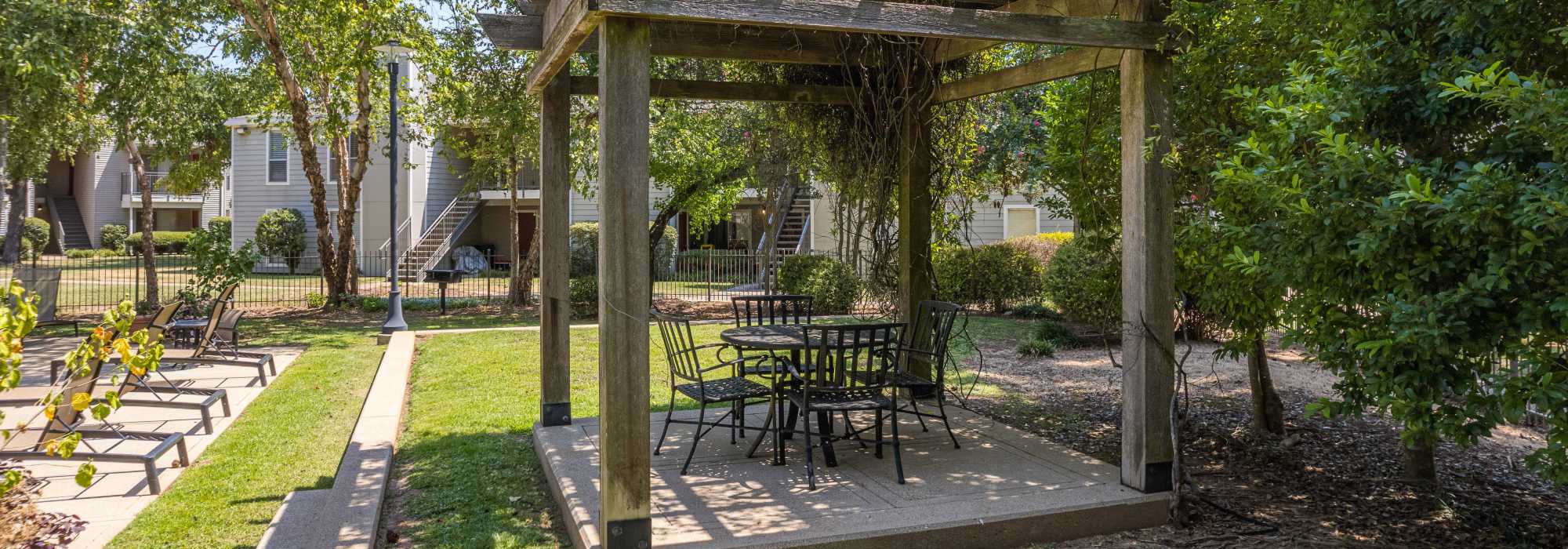 outdoor community space at Millicent Crossing in Shreveport, Louisiana