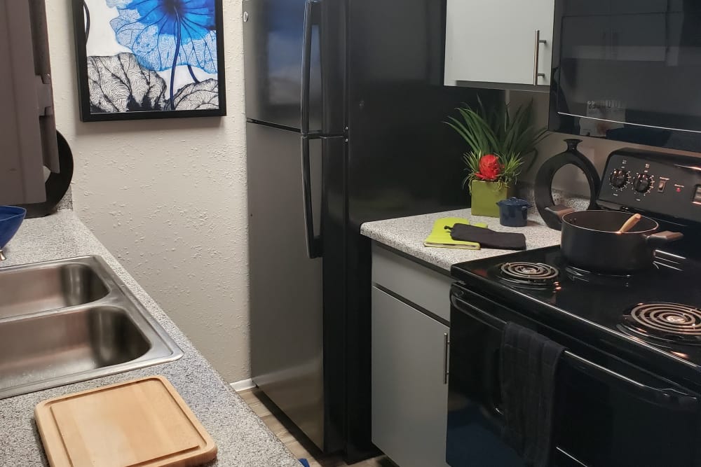 Modern kitchen at Verde Apartments in Tucson, Arizona