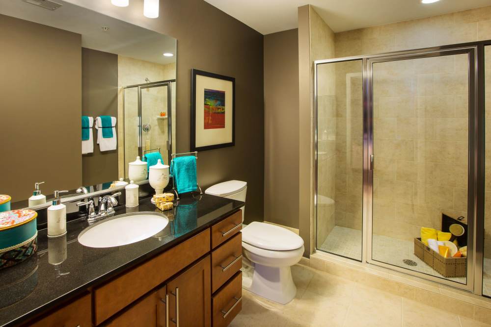 Bathroom of 2001 Clarendon BLVD in Arlington, Virginia