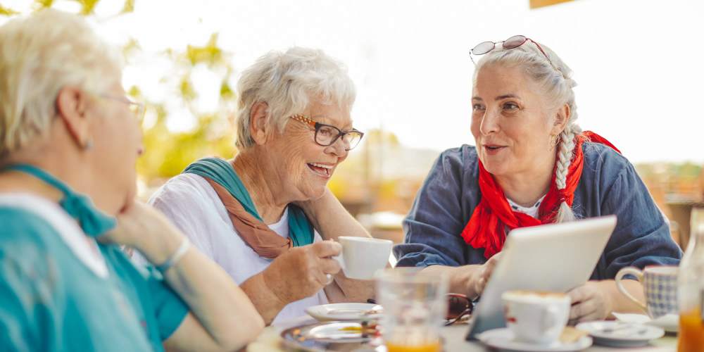 Residents having tea at Savant of Santa Monica in Santa Monica, California