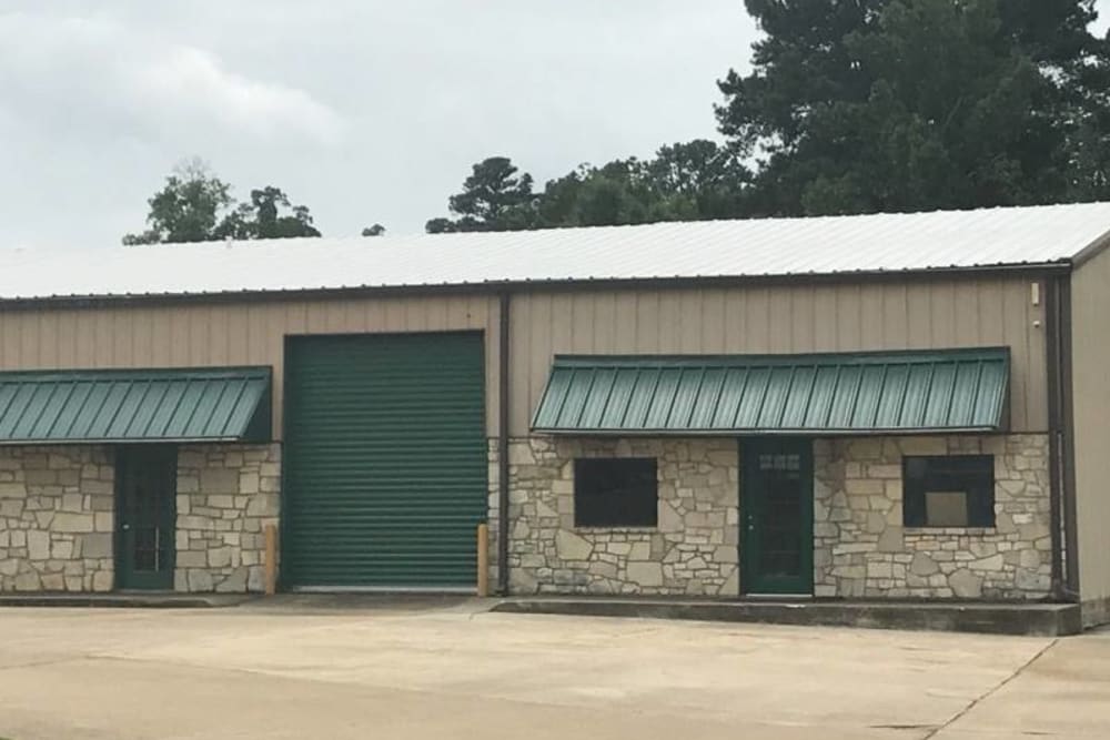 Exterior Texarkana, Texas near Lockaway Storage