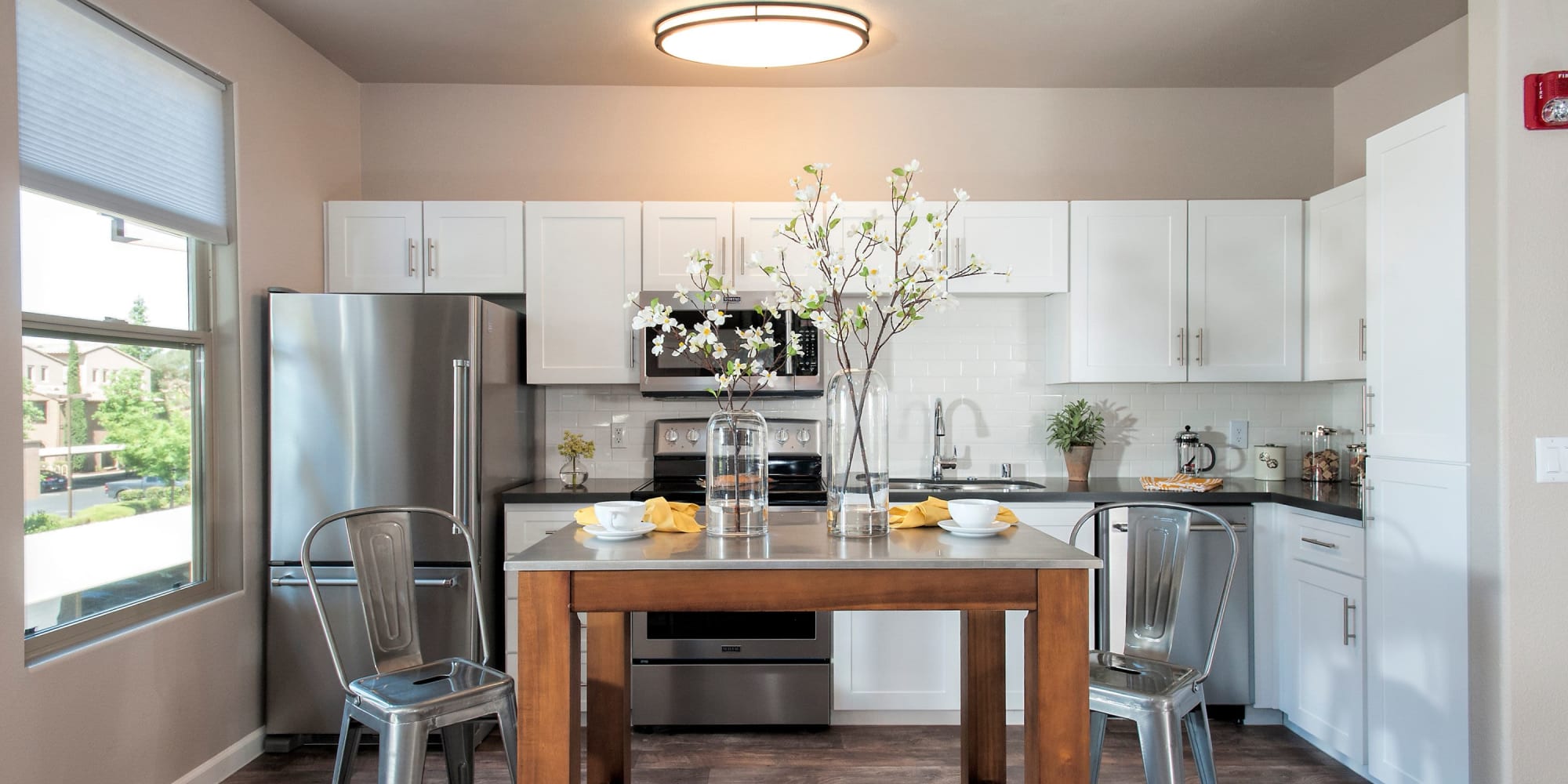 Roseville, California, apartments at Venu at Galleria Condominium Rentals