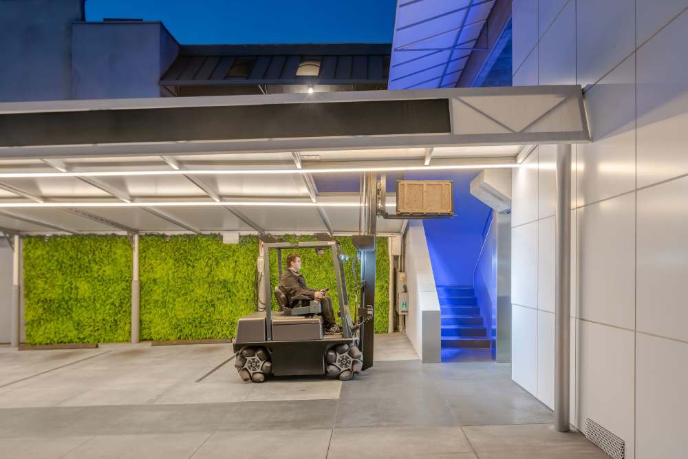 Concierge at Hollywood Vaults in Los Angeles, California