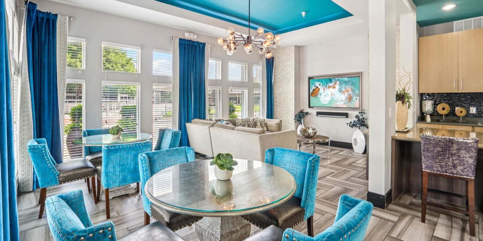 Oaks 5th Street Crossing at City Station apartments in Garland, Texas