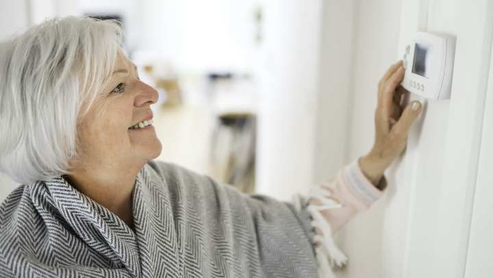 Resident clicking on the temp. controller