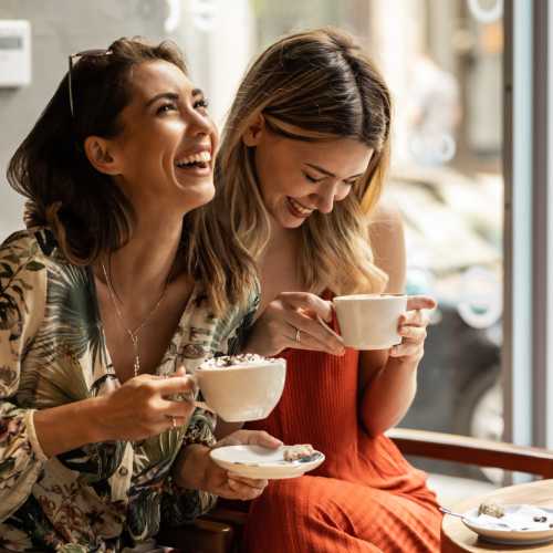Residents enjoying coffee at The Heights at Happy Valley in Happy Valley, Oregon