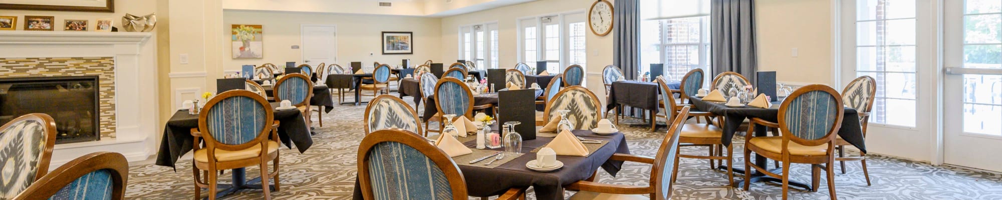 Dining at Harmony at Victory Station in Murfreesboro, Tennessee