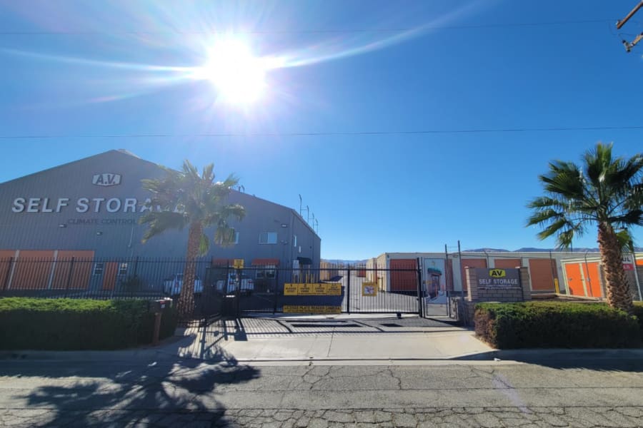 Self Storage Units Palmdale, CA near Lockheed AV Self Storage