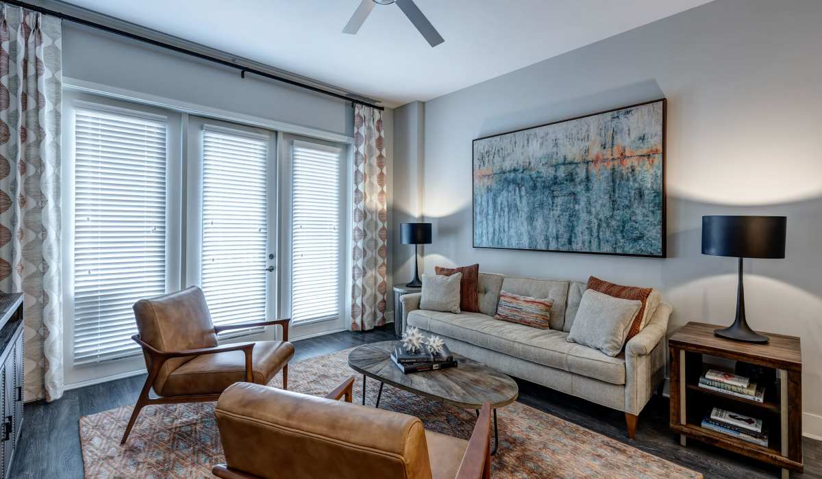 Spacious apartment with abundant natural light at 1400 Chestnut, Chattanooga, Tennessee