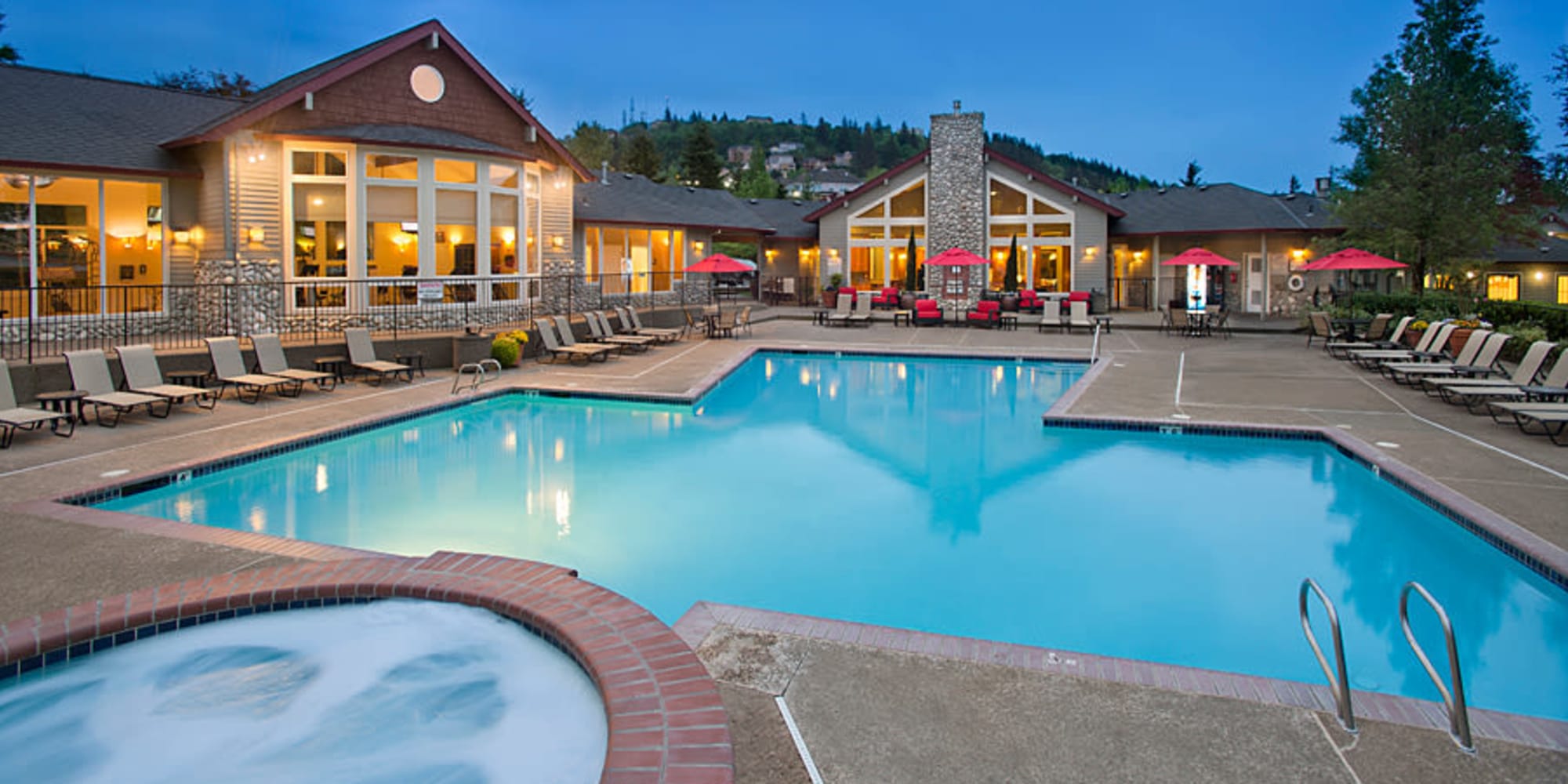 Apartments at Altamont Summit in Happy Valley, Oregon