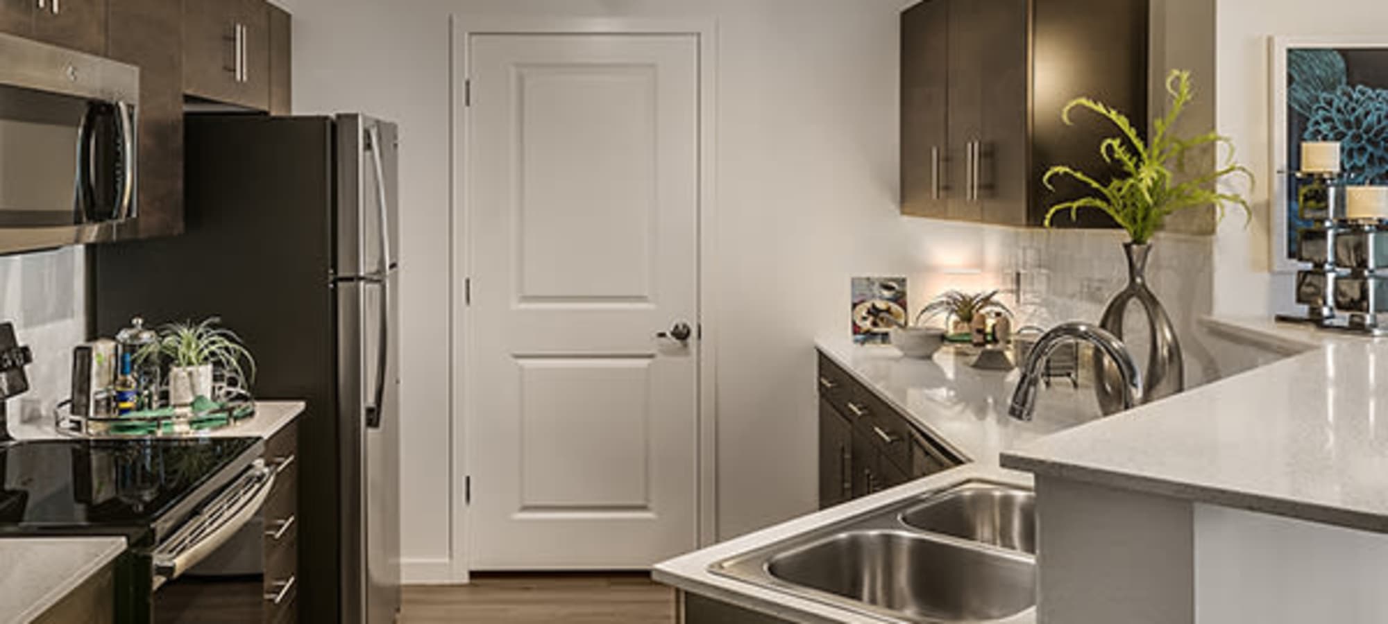 Kitchen at Park Place at Fountain Hills | Apartments in Fountain Hills, Arizona