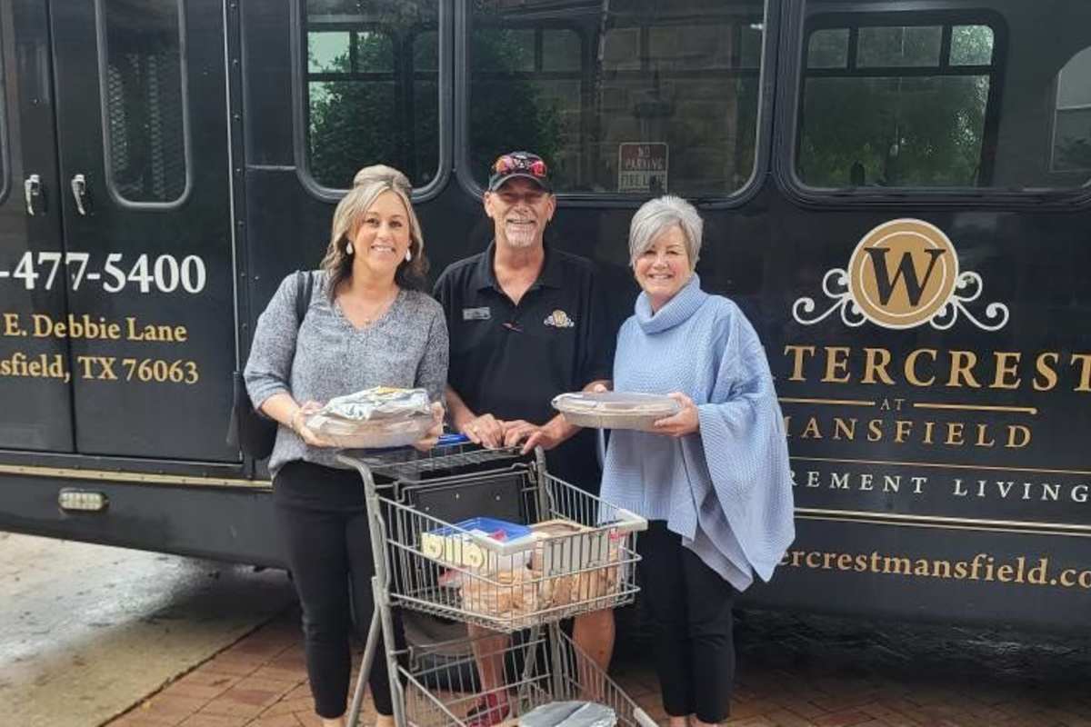 Happy residents at Watercrest at Mansfield in Mansfield, Texas