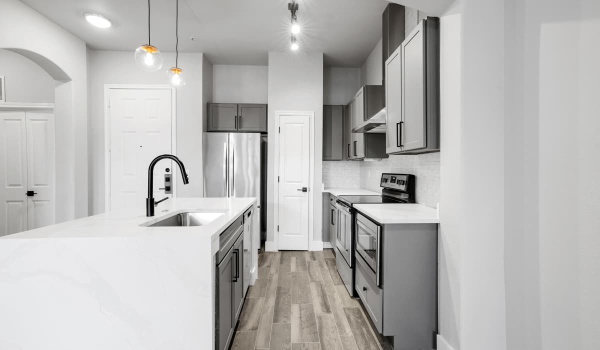 Kitchen with island at The Fitz in Houston, Texas