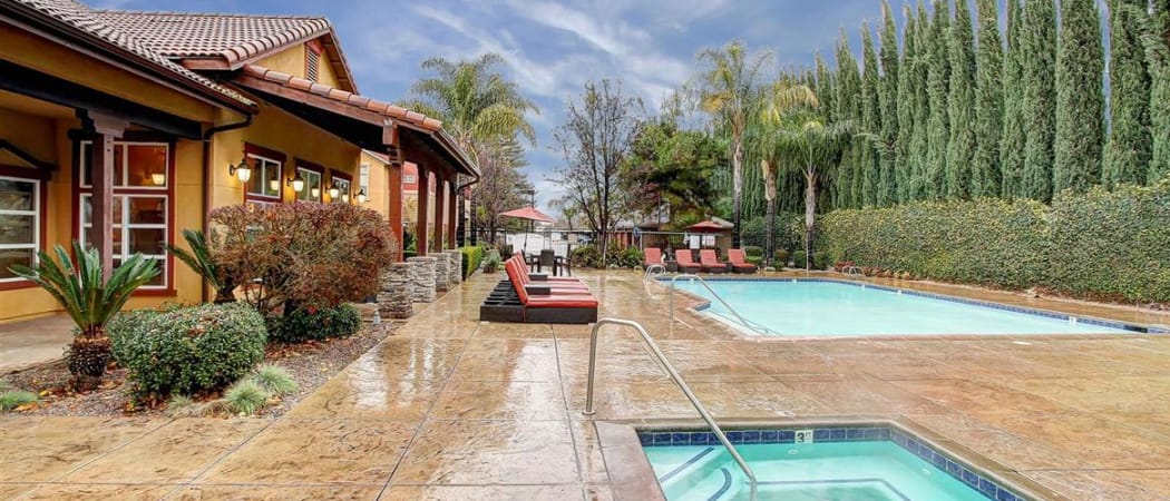Swimming pool at Brooks Landing