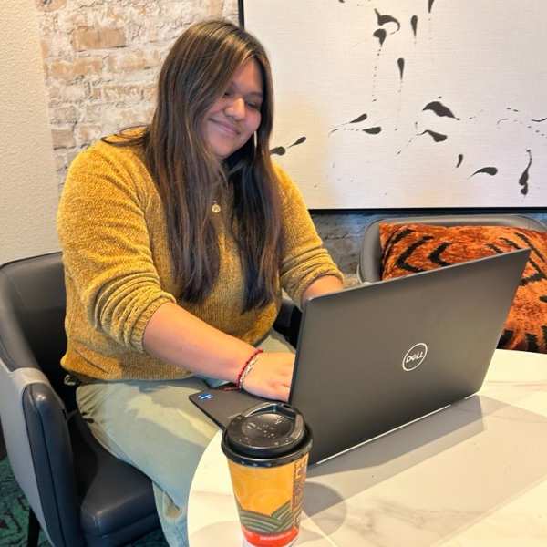 Resident studying at The Quarters at Lawrence in Lawrence, Kansas