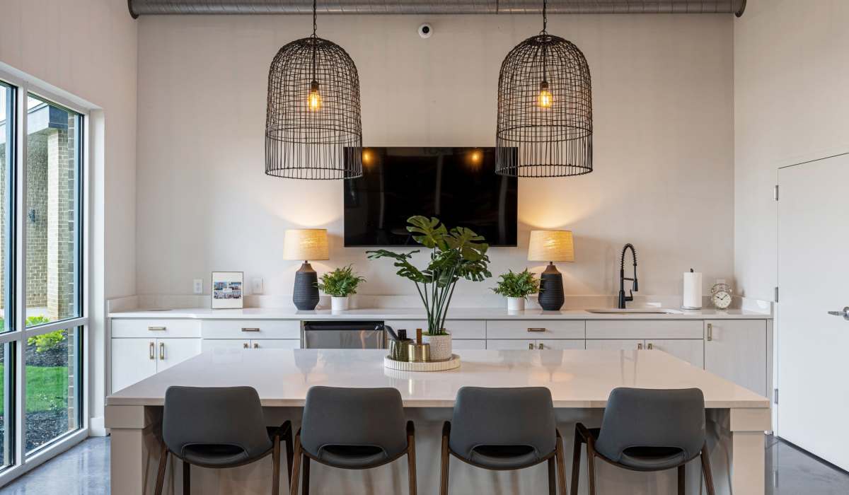 Living room with vintage furnishings at Lofts at Houston Central in Warner Robins, Georgia