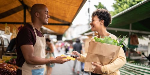 Outdoor market near Valencia Trace in Orlando, Florida