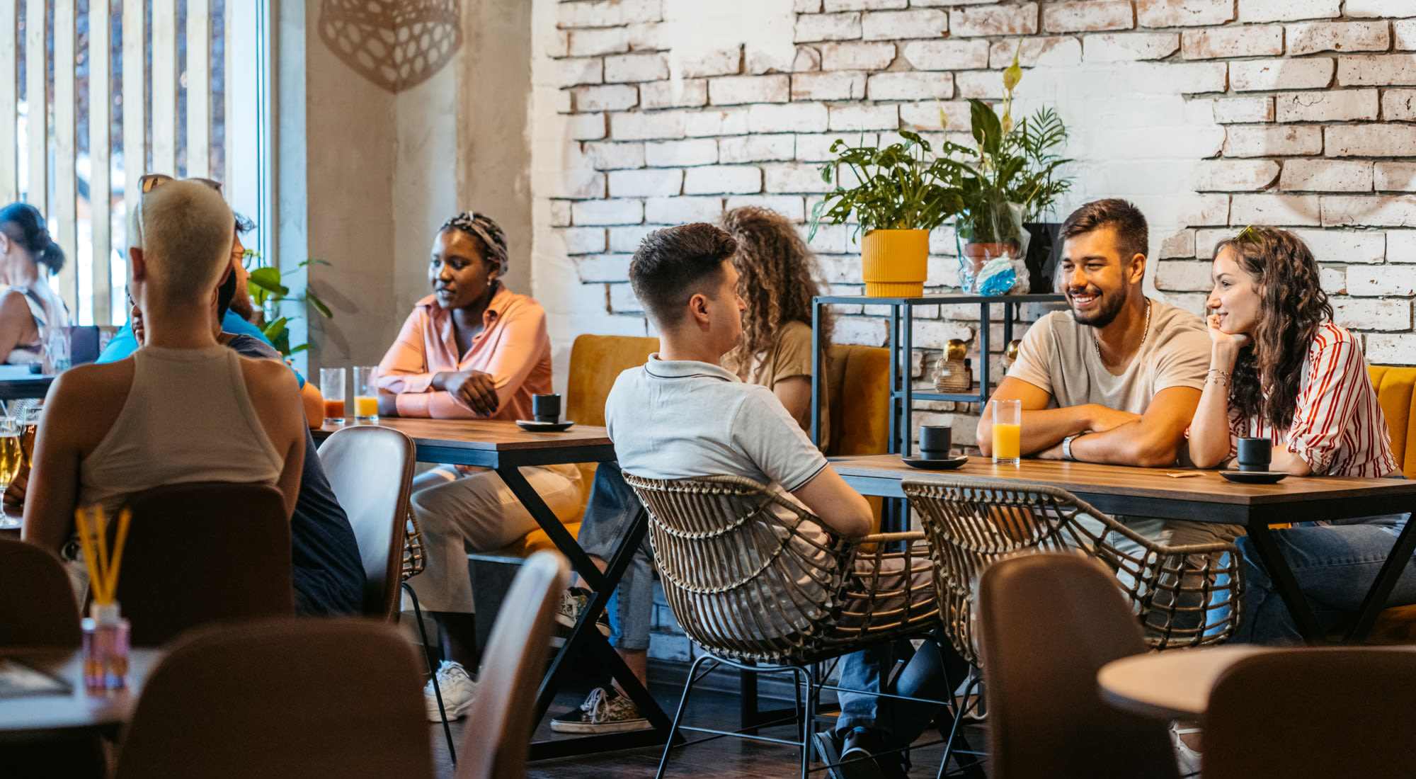 Neighborhood | Oaks at Duck Creek in Garland, Texas 