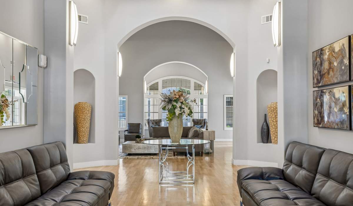 Common seating area in the clubhouse at 530 Buckingham in Richardson,Texas