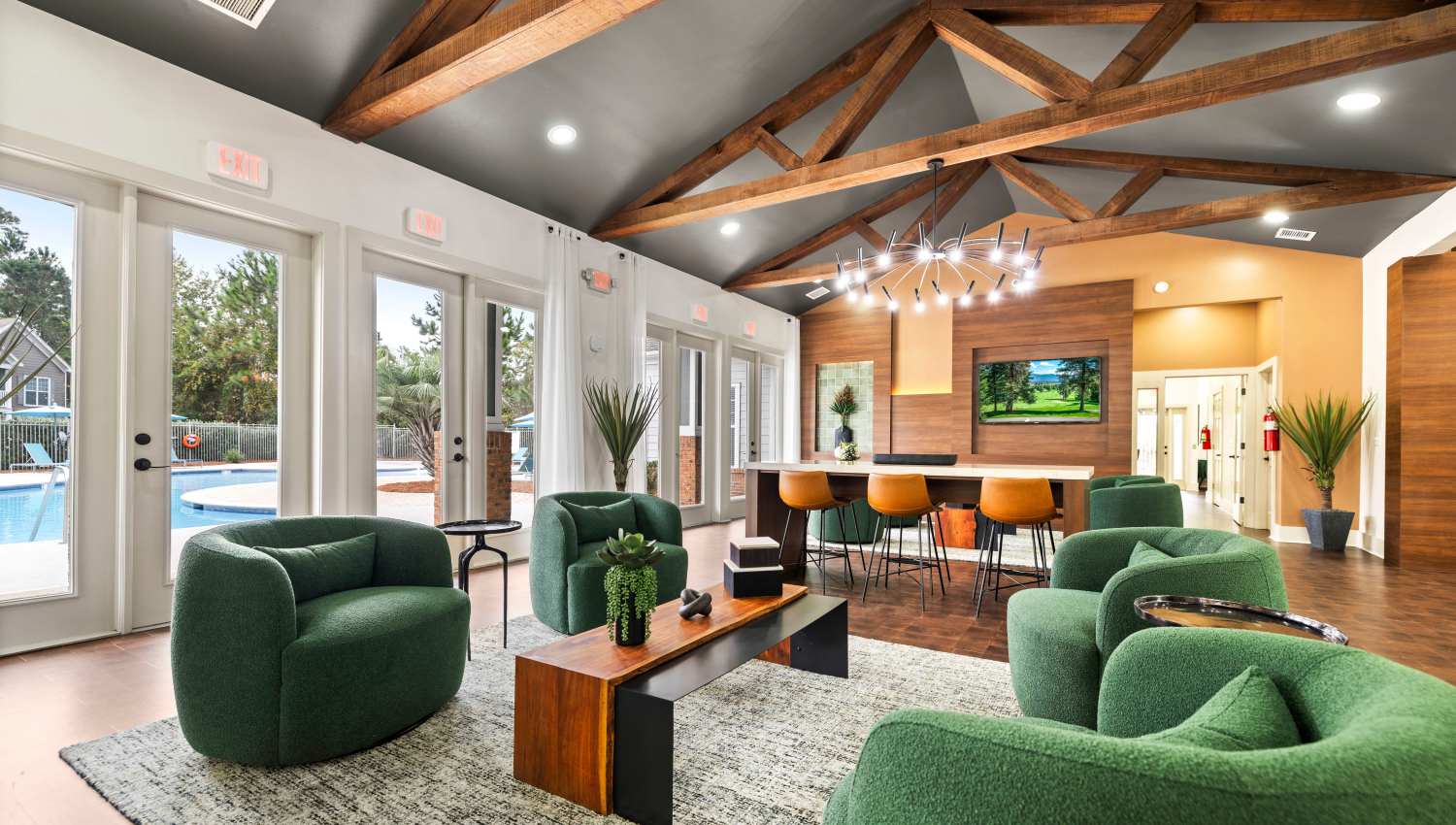 Resident lounge with internet cafe at Odyssey Lake in Brunswick, Georgia