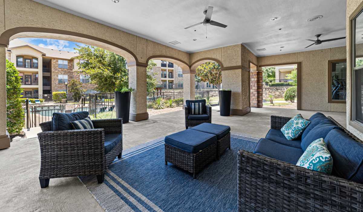 Community lounge at Lebanon Ridge in Frisco, Texas