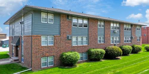 Apartment elevation at Trilein Village in Ankeny, Iowa