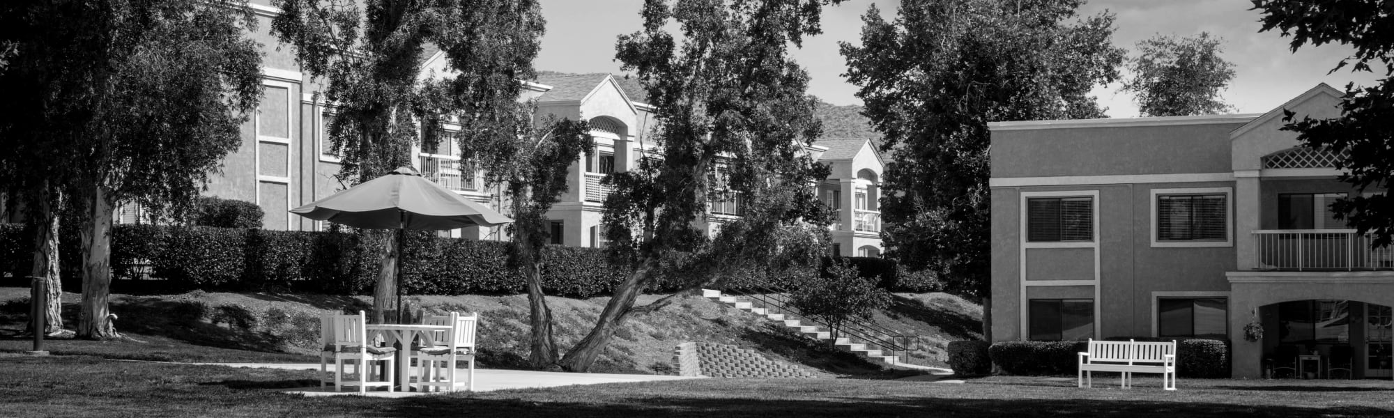 Schedule a tour at Pacifica Senior Living Menifee in Sun City, California.