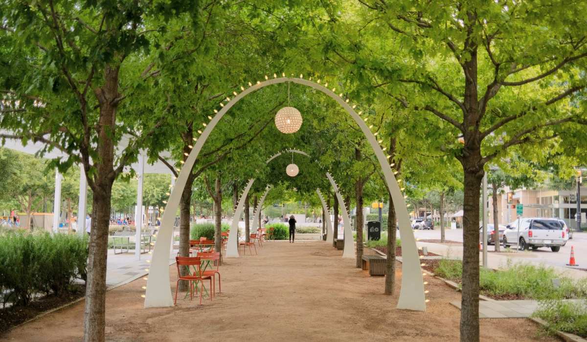 Beautiful walkway with lights and seating area near Archer Medical District in Dallas, Texas