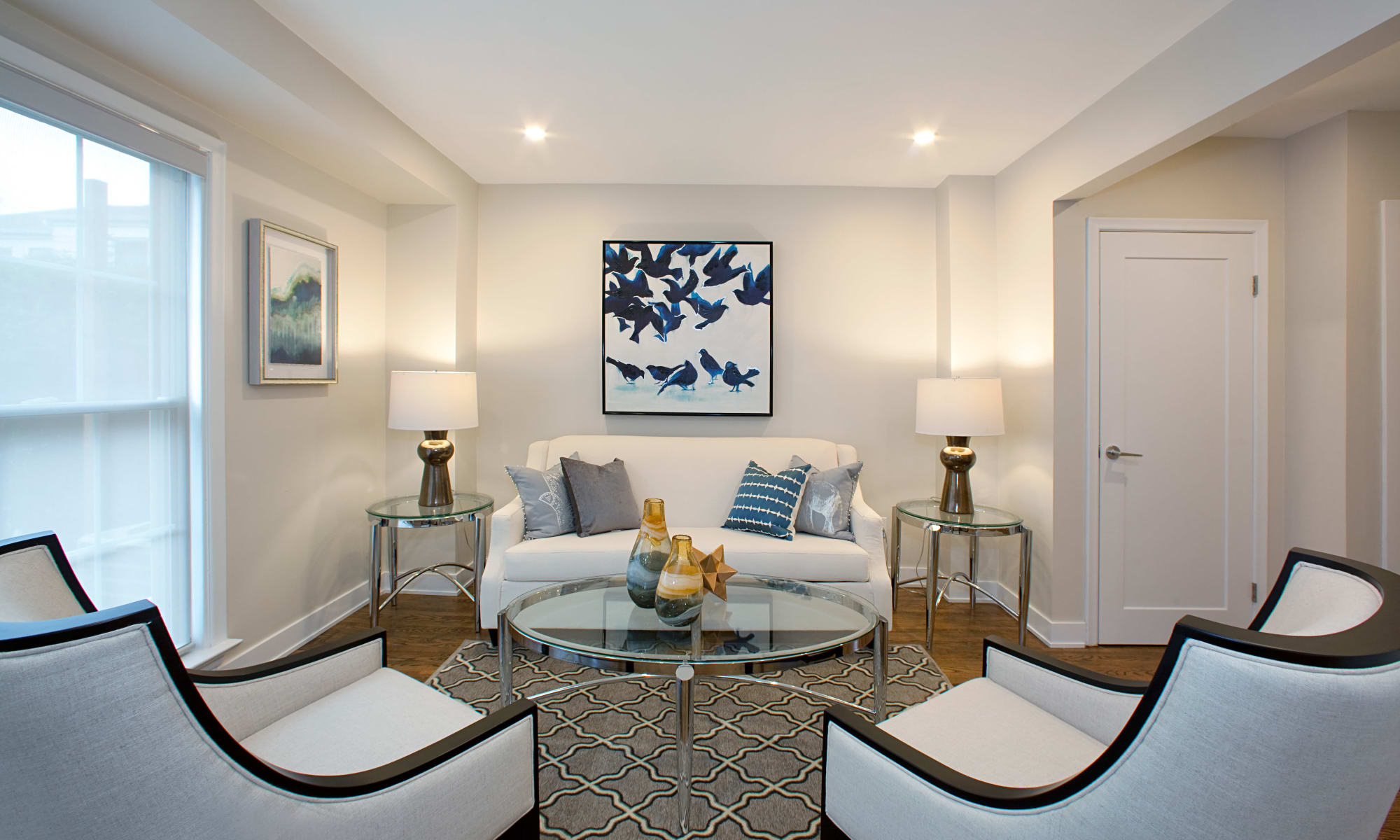 Apartments in Etobicoke, Ontario