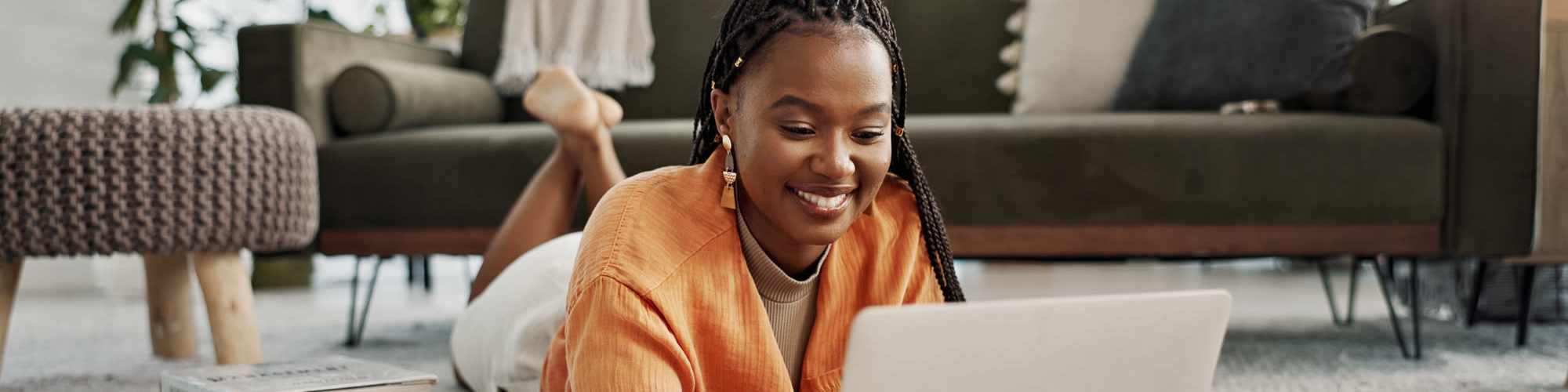 Resident working on he laptop at Vivien in Los Angeles, California