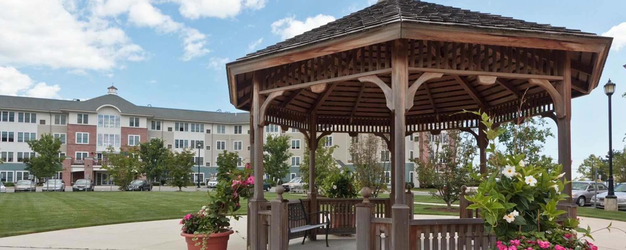 Apartments The Moorings at Squantum Gardens in Quincy, Massachusetts