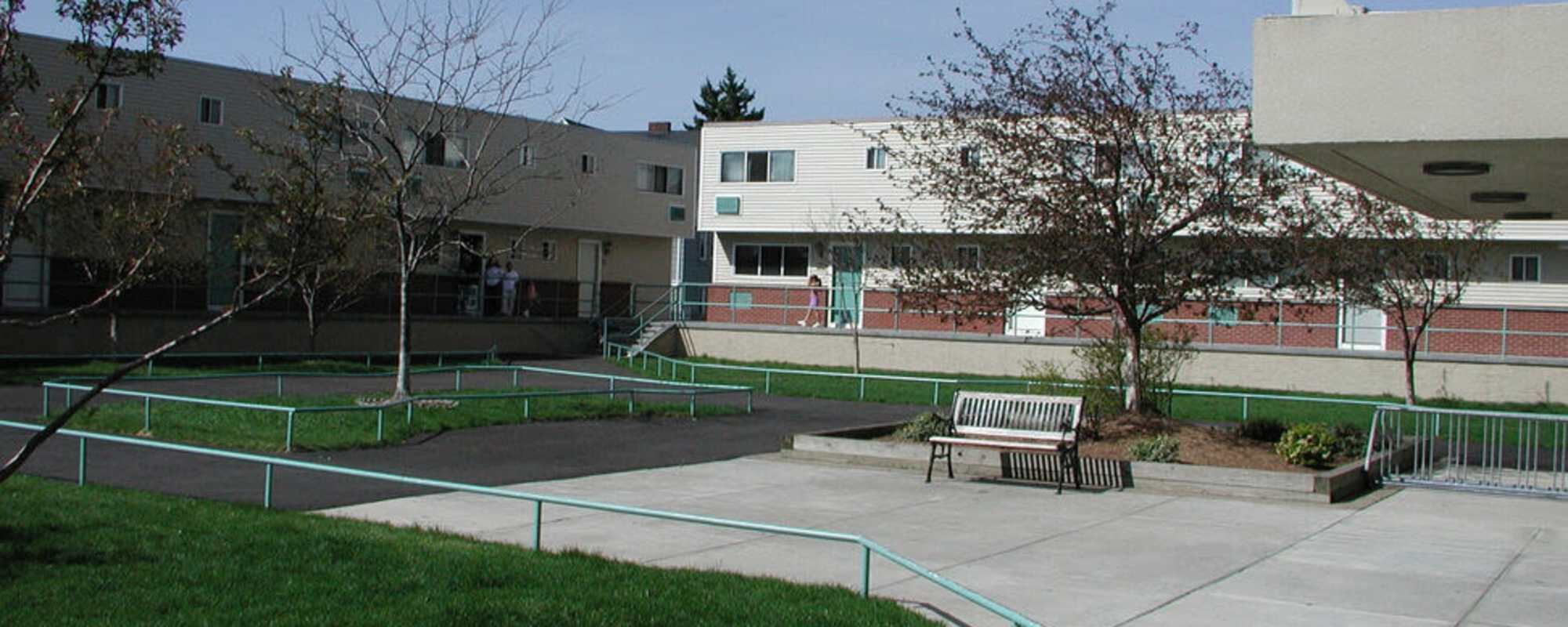Rochester, New York, apartments at Los Flamboyanes