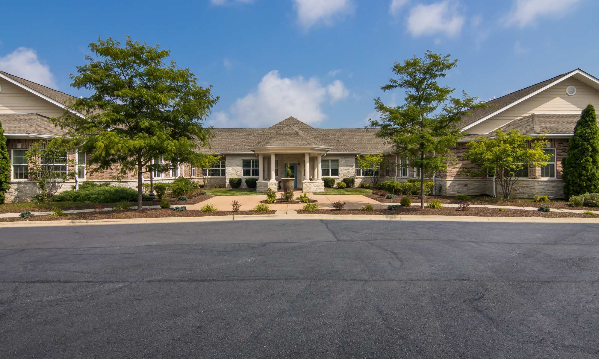 Senior living at Franklin Place Memory Care in Franklin, Wisconsin
