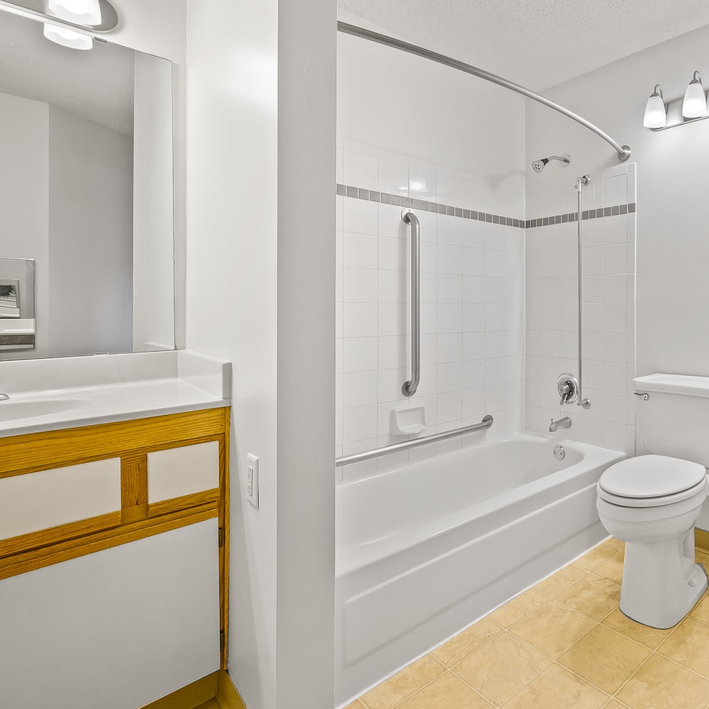 Bathroom atOaks Lincoln Apartments & Townhomes in Edina, Minnesota