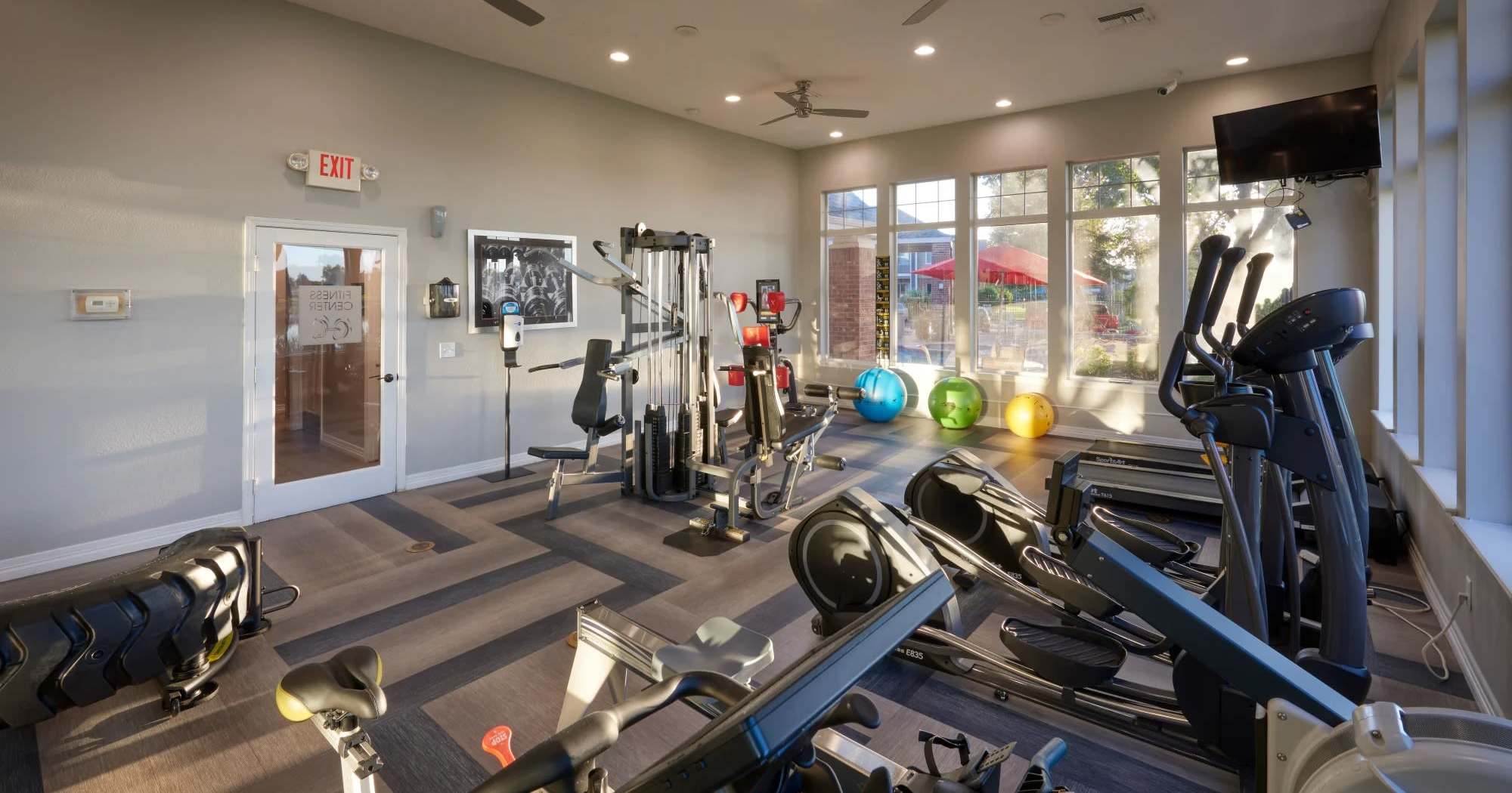 Apartments in Thornton, Colorado at Promenade at Hunter's Glen Apartments