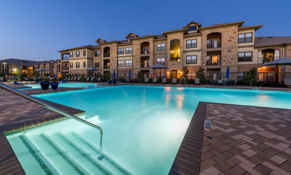 Sparkling pool at Sorrel Phillips Creek Ranch in Frisco, Texas