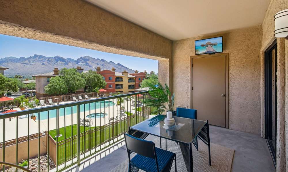 Private balcony at Oro Vista Apartments home in Oro Valley, Arizona