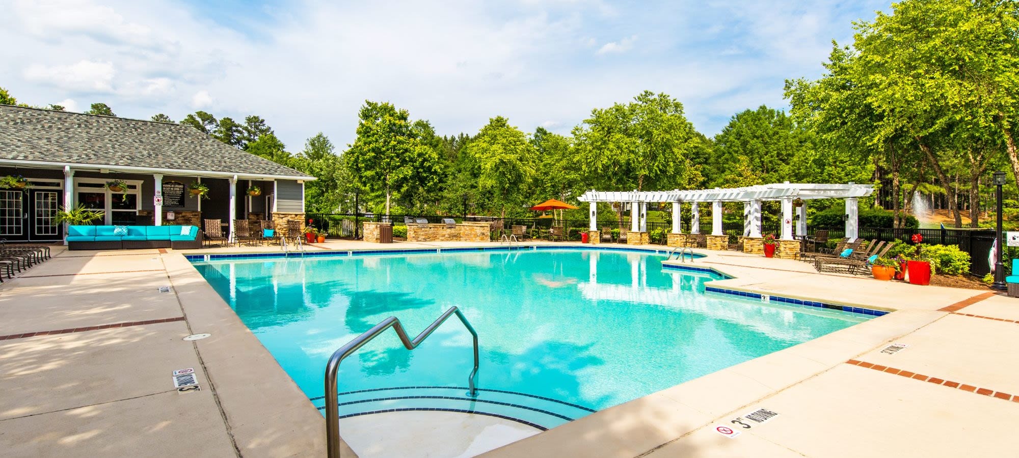 Schedule a tour of Marquis on Cary Parkway in Morrisville, North Carolina