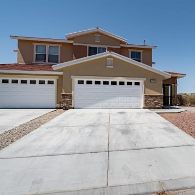 driveway and 2 car garage at Joshua Heights in Twentynine Palms, California