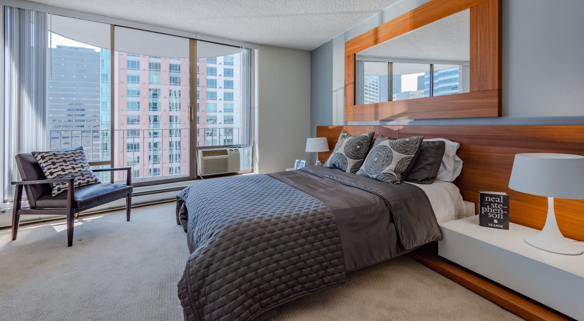 Apply to live at Tower 801 in Seattle, Washington