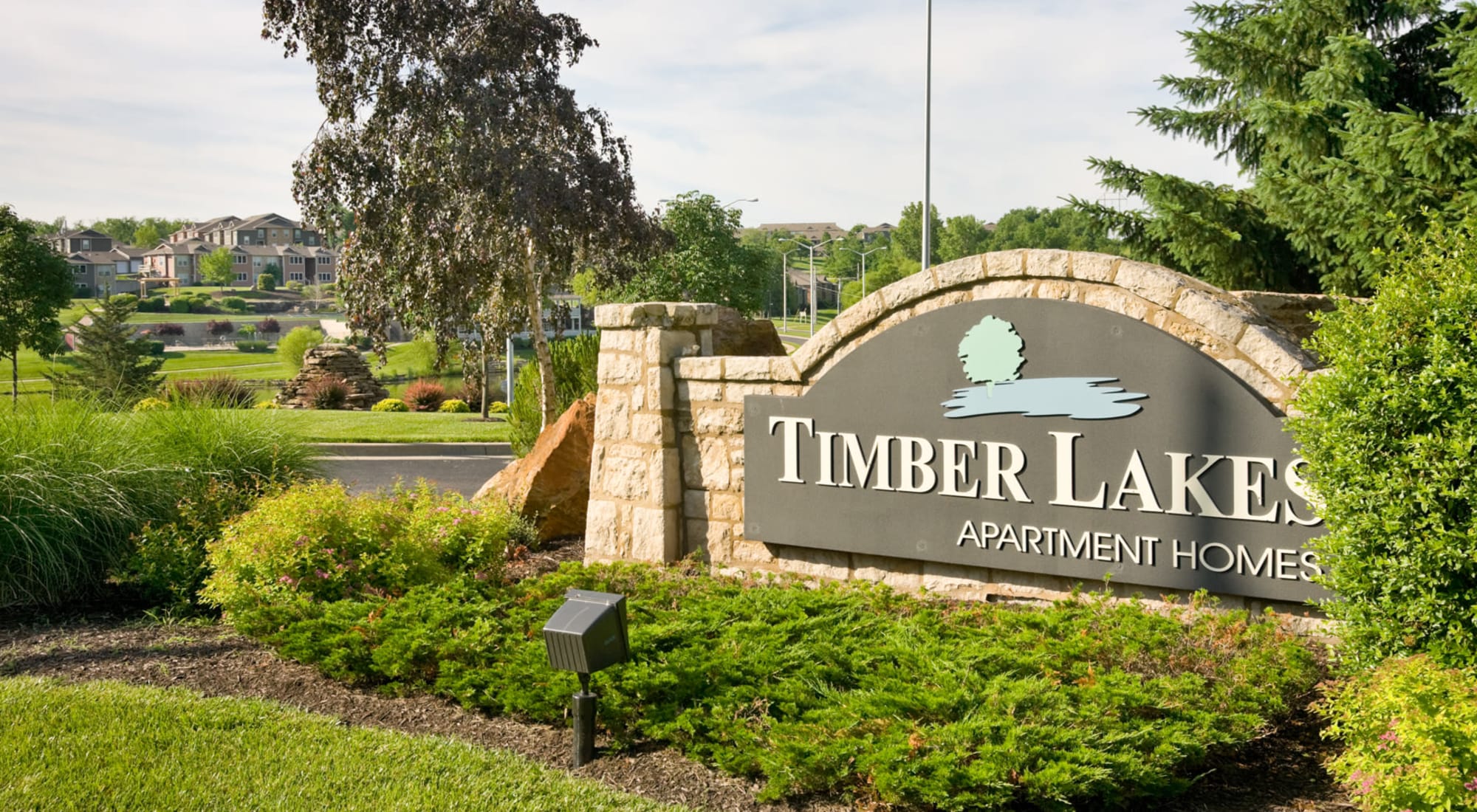 Neighborhood at Timber Lakes Apartment Homes in Kansas City, Missouri