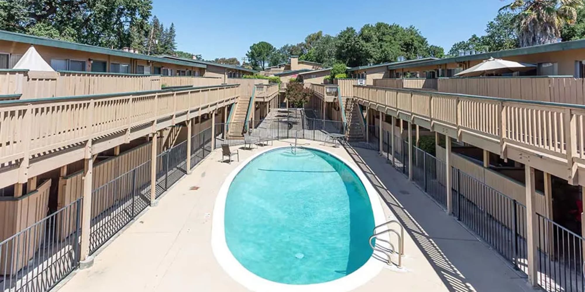 Cameron Ridge apartments in Cameron Park, California