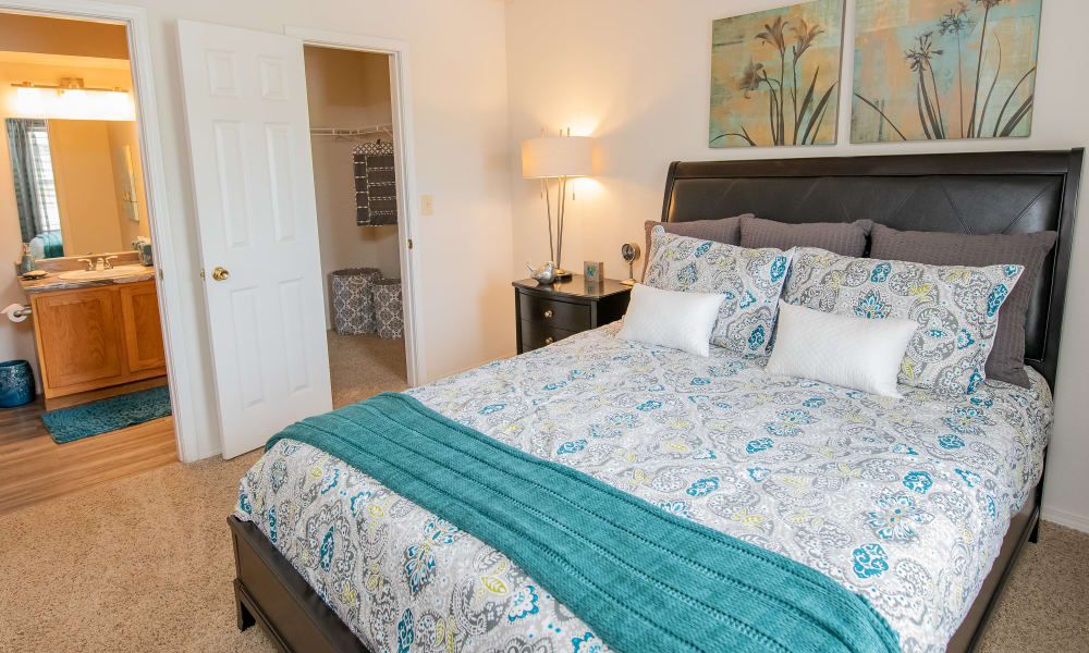 An apartment bedroom at Crown Pointe Apartments in Oklahoma City, Oklahoma