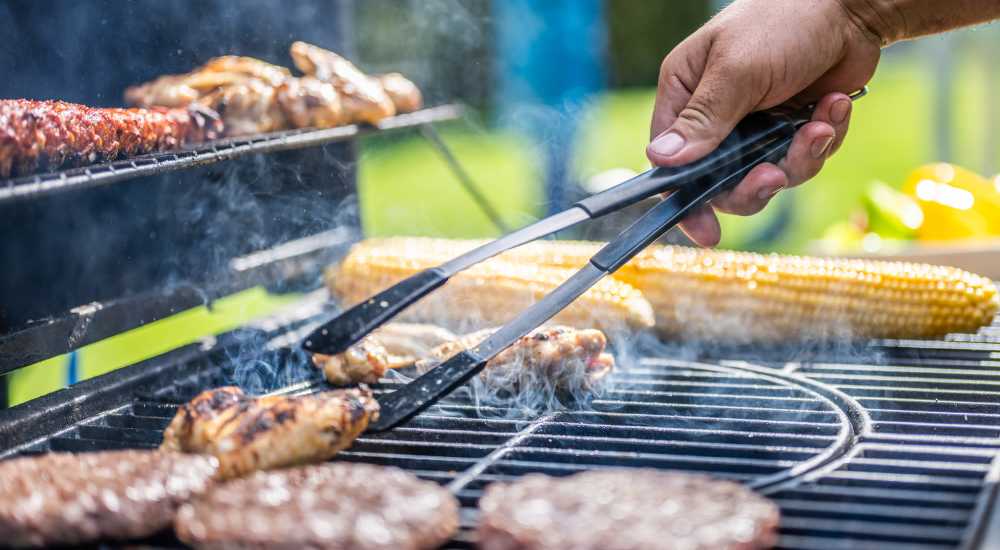 Outdoor BBQ setup at East 35th St in Palmdale, California