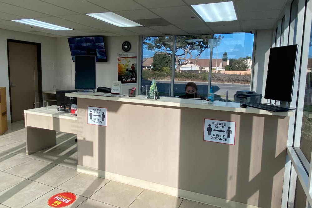 Self Storage Units Oxnard, CA StorQuest Self Storage