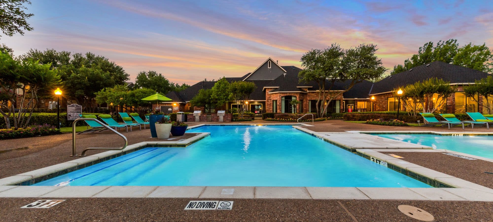 Schedule a tour of Marquis at Stonebriar in Frisco, Texas